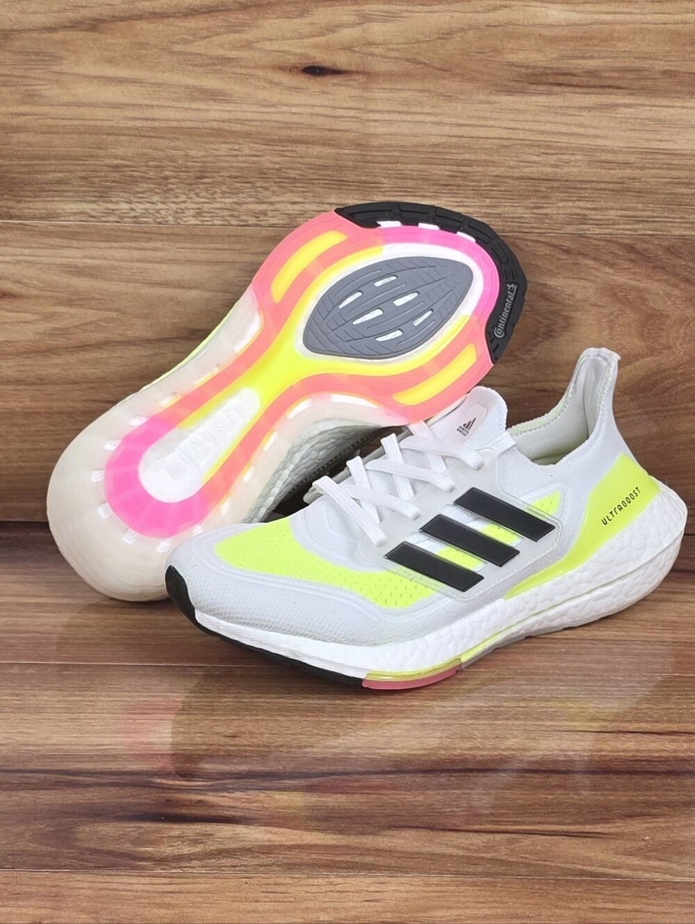 New Adidas Ultraboost Womens Shoes Size 6.5 Walking Shoes FY0401 Boost Training